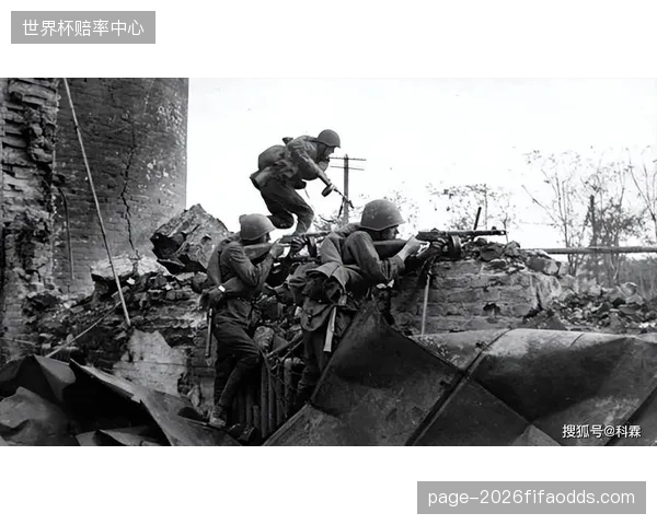 高中锋扬加将是库拉索在对阵德国防线时重要的长传支点。